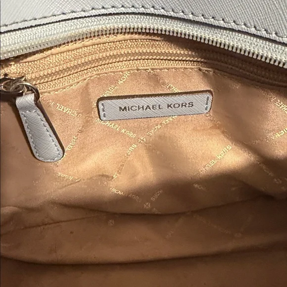 Michael Kors Sky Blue Tote Bag - Picture 2 of 3